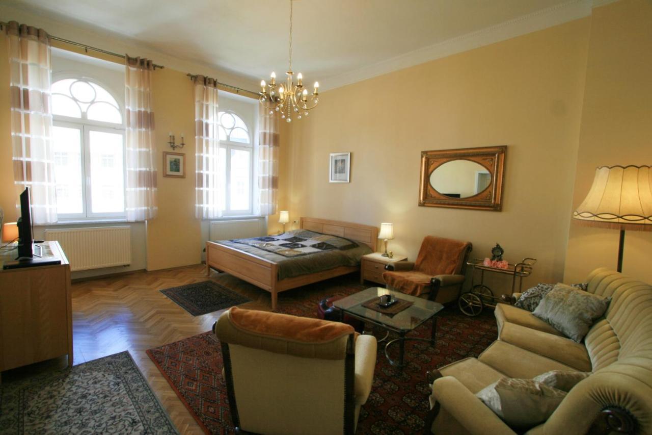 Apartment No. 20 Jaltska 3 Karlovy Vary Dış mekan fotoğraf